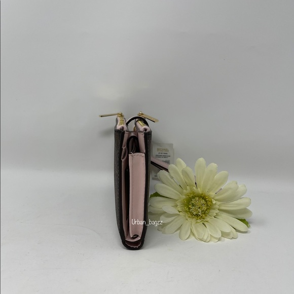 Michael Kors JST Large Double Zip Wristlet - Picture 3 of 10